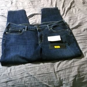 Silver Brand Mid Rise Crop Jeans Size 16